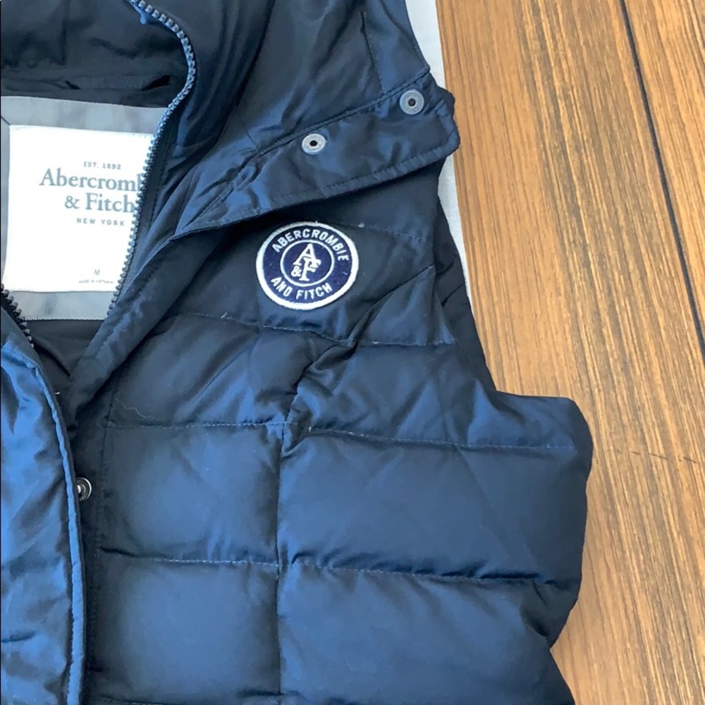 Abercrombie And Fitch Down Filled Vest. - image 4